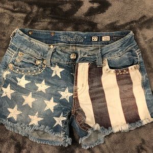 MISS ME PATRIOTIC SHORTS! 🇺🇸 size 27